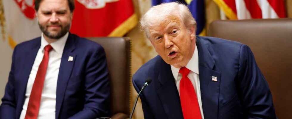 President Donald Trump Shocks Reporters with EPIC News – ‘Y…