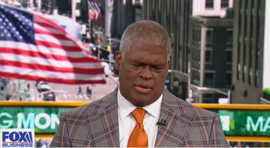 Popular Fox News Anchor Breaks Down in Tears Live… Popular Fox News Anchor Breaks Down in Tears Live…