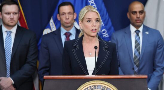 Attorney General Pam Bondi STUNS Democrats – She Just Or… Attorney General Pam Bondi STUNS Democrats – She Just Or…