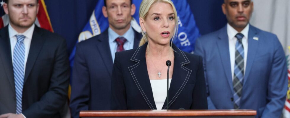 Attorney General Pam Bondi STUNS Democrats – She Just Or…