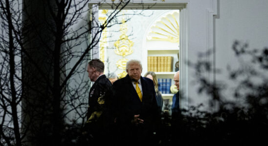 President Donald Trump Drops Late-Night Bombshell From Ova… President Donald Trump Drops Late-Night Bombshell From Ova…