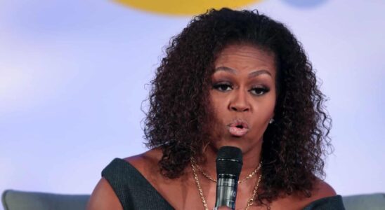 Picture Of Former First Lady Michelle Obama Accidentall…