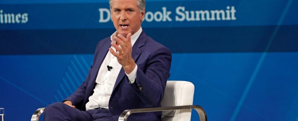 Audience Left Gasping After Gavin Newsome Has His Car…