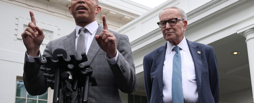 Bombshell Report Ahead Of Midterms Is Democrat Disa…